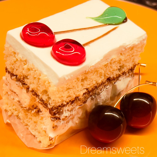 شیرینی تر آلبالویی